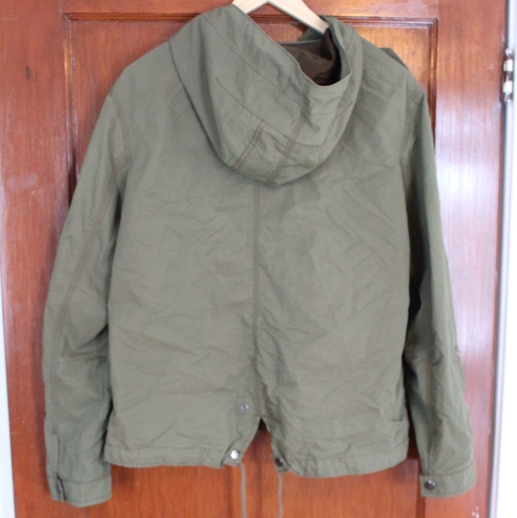 Green Gap coat - Picture 2 of 5
